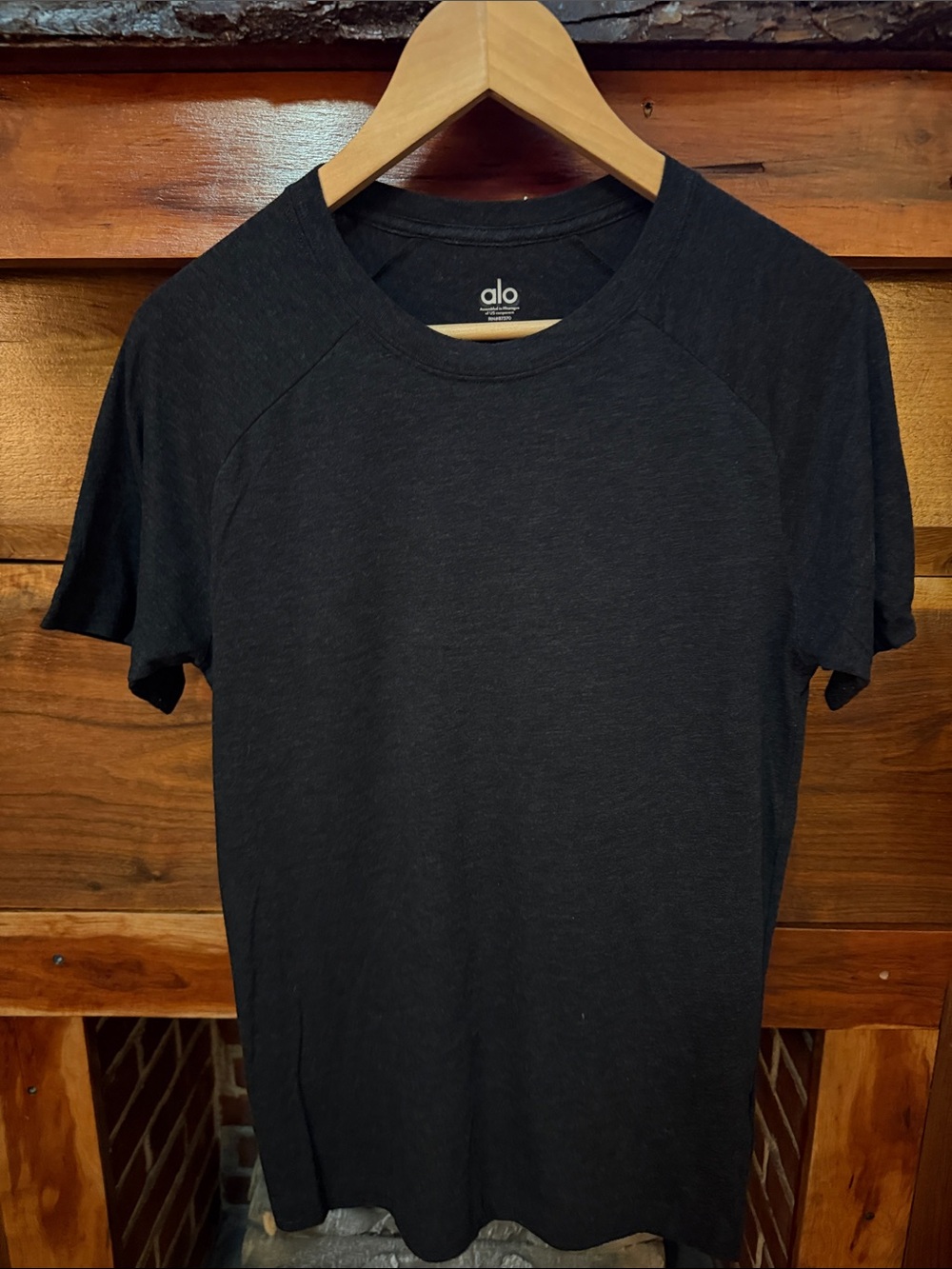 ALO Yoga Men's Black Short Sleeve Crew Tee
